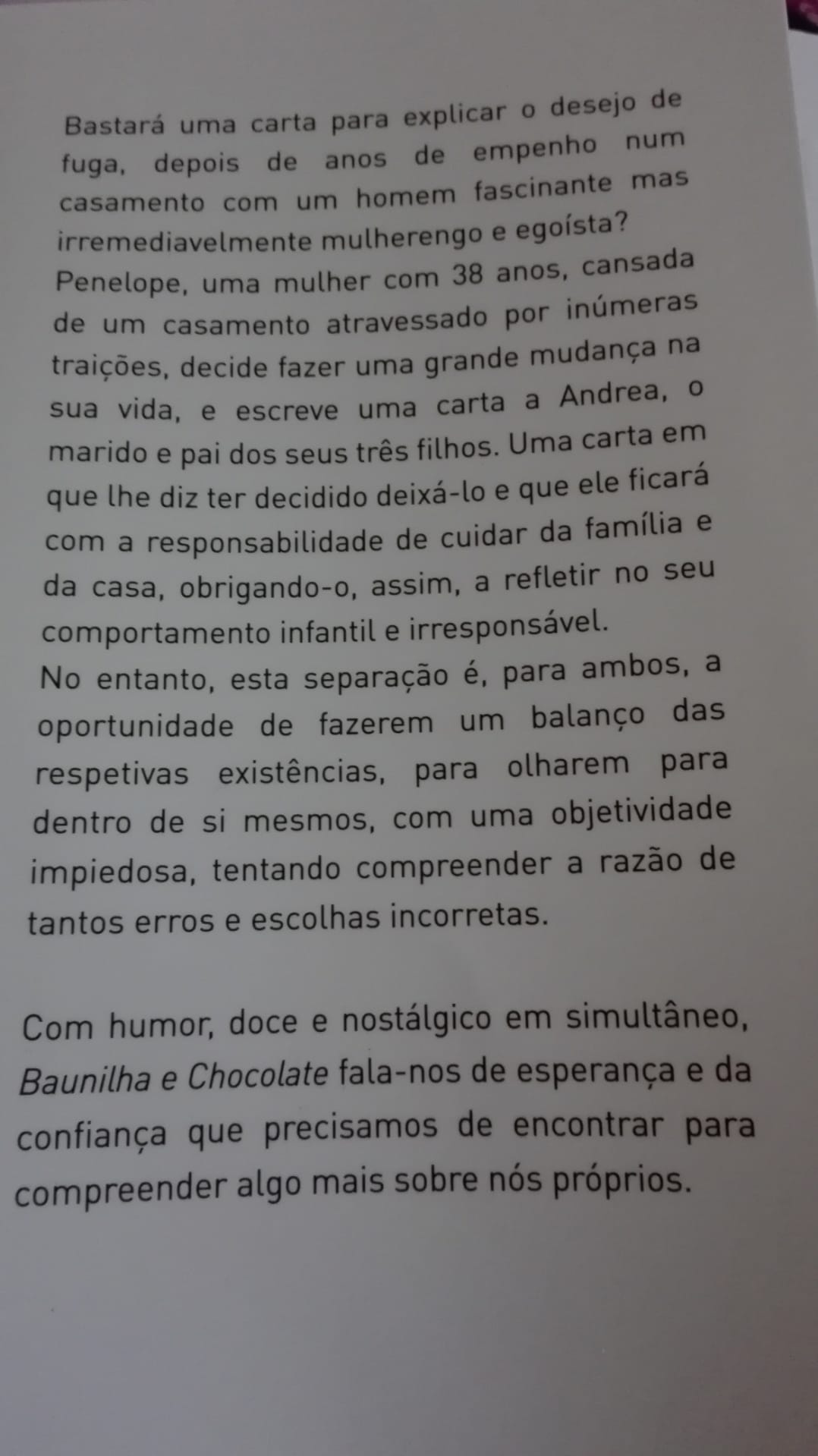 Pode ver a sinopse do livro na imagem.