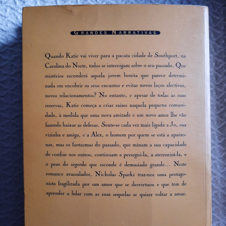 Katie começa a criar raizes numa nova pequena comunidade à medida que uma amizade e amor lhe baixam as defesas.