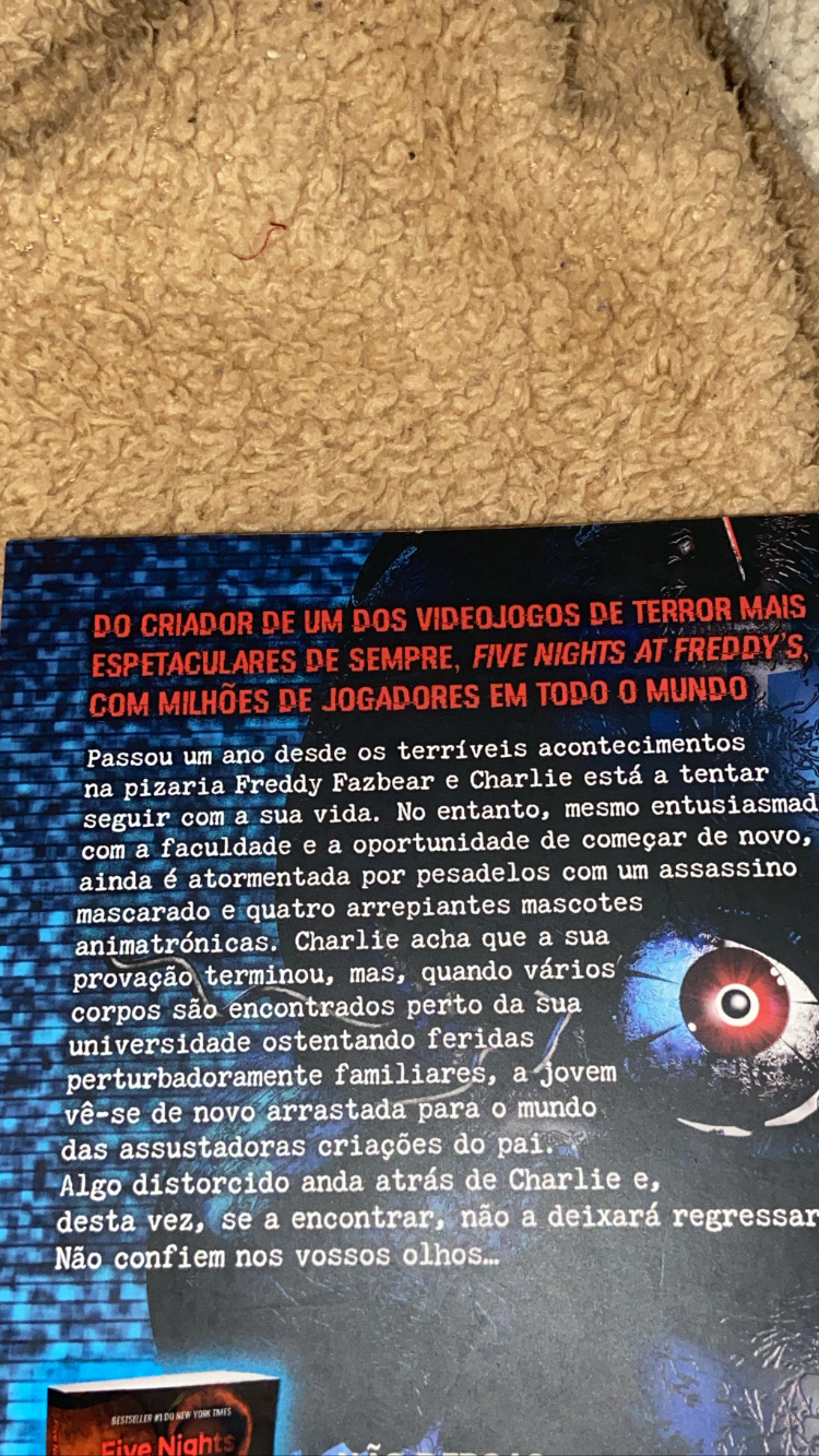 Livro como novo, lido apenas uma vez.