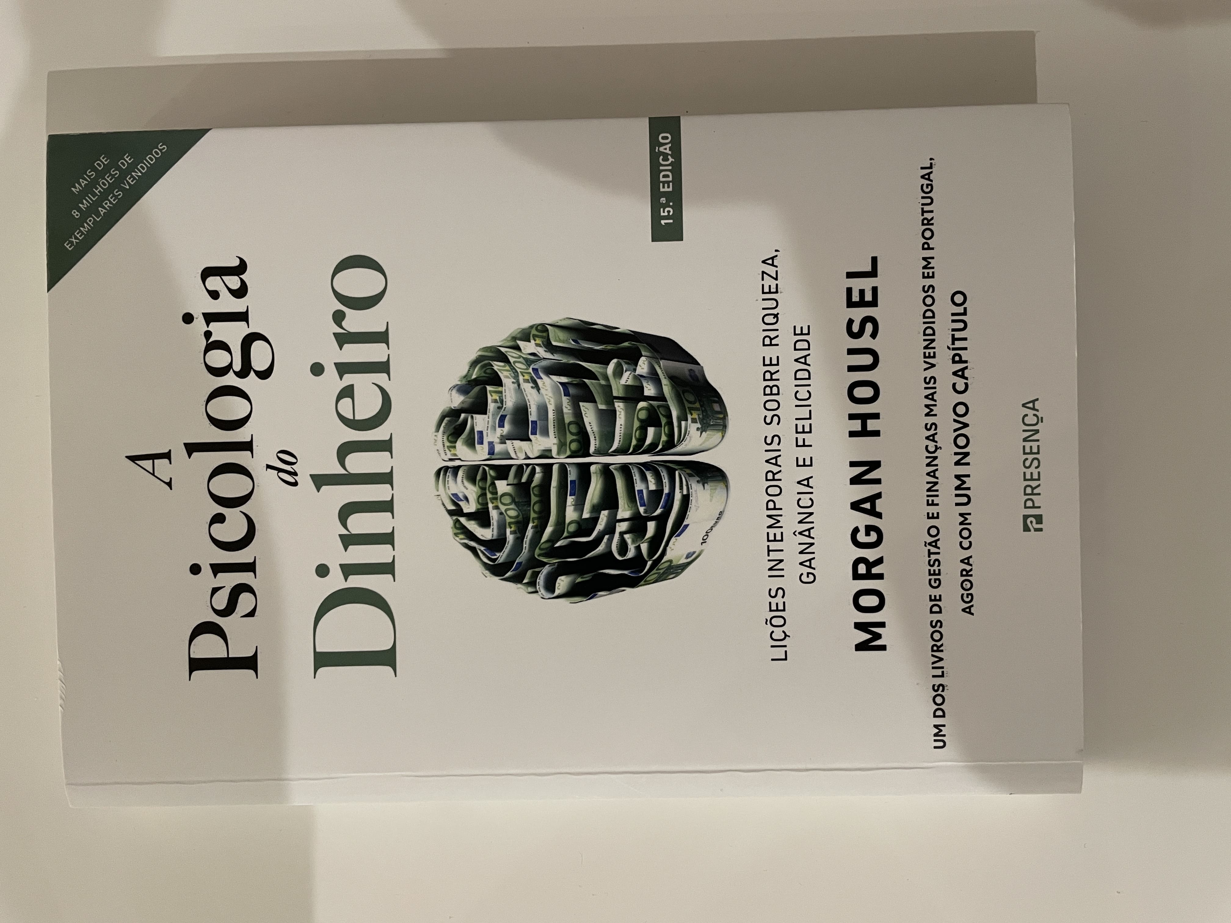 Ser bem sucedido com o dinheiro não tem necessariamente que ver com o que sabemos.