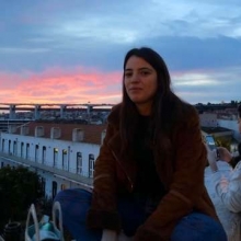 Profile picture for user alexandralviana