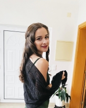 Profile picture for user Laura_Beatriz97