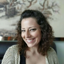 Profile picture for user Ana Pais