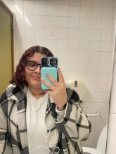 Profile picture for user brunamarcelino02