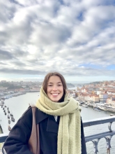 Profile picture for user Daniela Caldas
